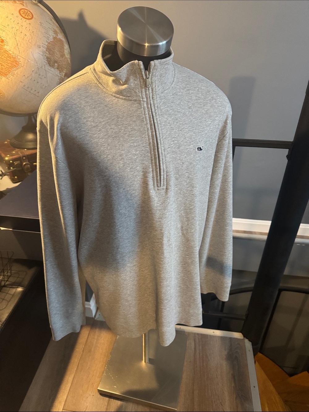Vineyard Vines Men's Light Gray Quarter-Zip Pullover Sweater